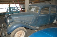 Citroen Traction Avant 11 BL, 1955, 11 CV, Conduite interieure (11-2006, pris en Beaujolais)(02)